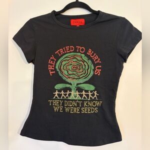 CHNGE Cropped Black Top with graphic Size Medium